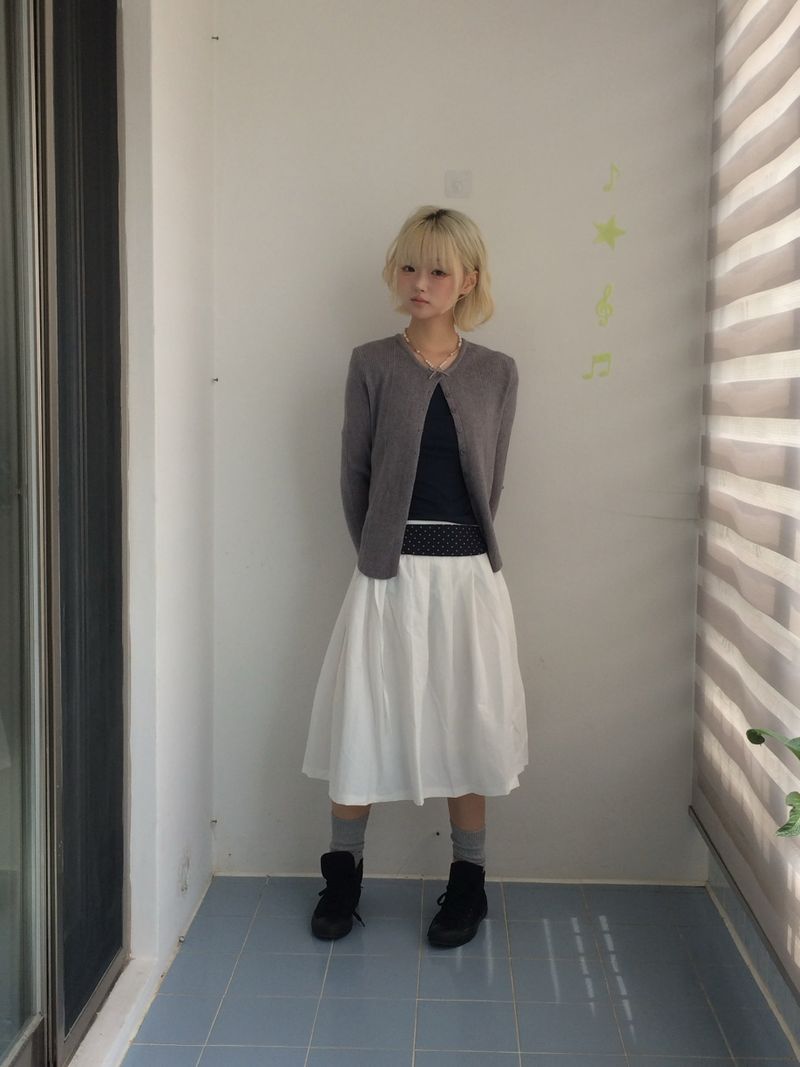 Powder pleats and pouch skirts
