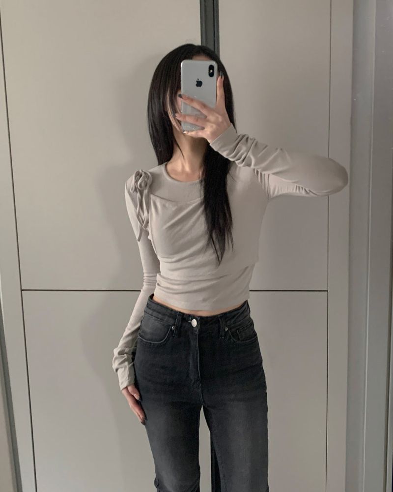 Ling ribbon layered T