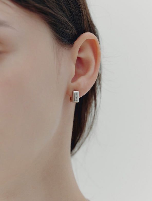 hyeres lor（イエール・ロール）の「26SS★ Volume Square (C) One-Touch Earrings（Accessories）」