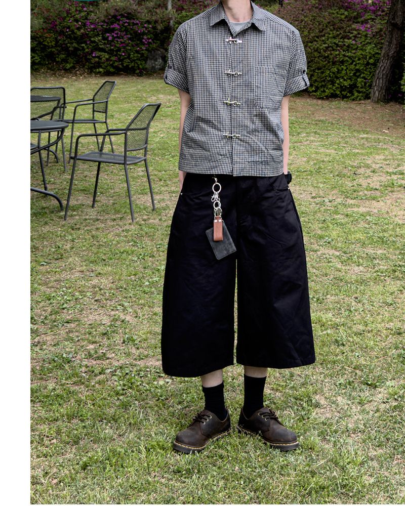 Varon Patch Strap Bermuda Pants