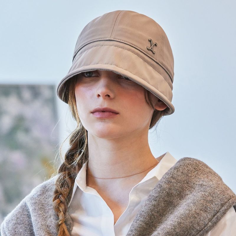 VA Curved Stud Nylon Bonnet Hat / Warmtaupe