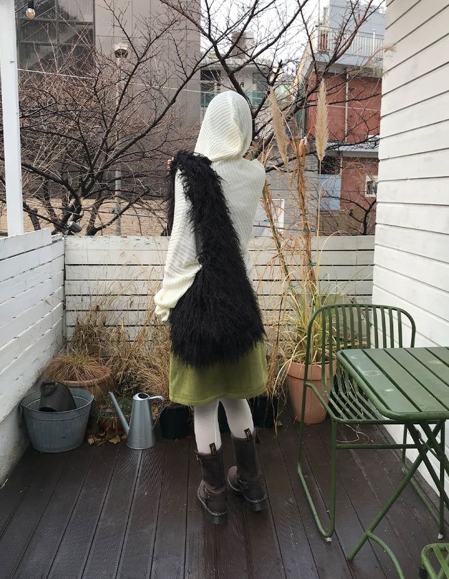 HIRSUTE FUR BAG