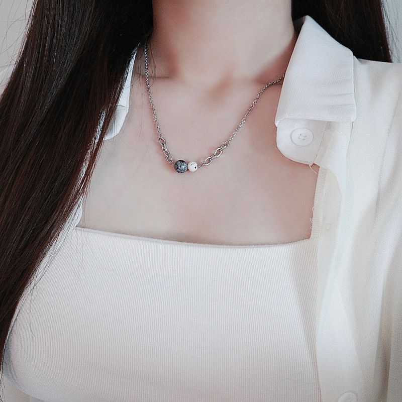Black printed marble necklace