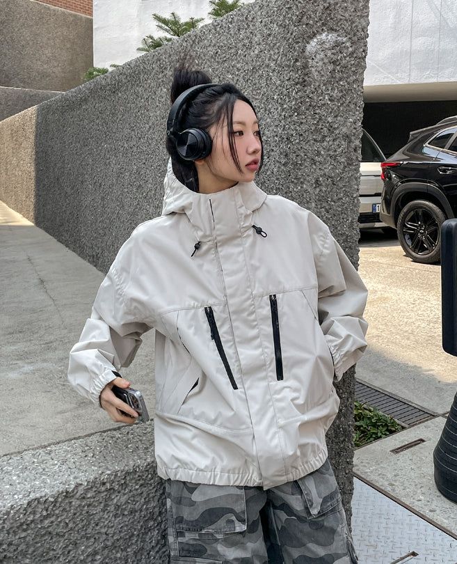 Tope Multi Pocket Windbreaker