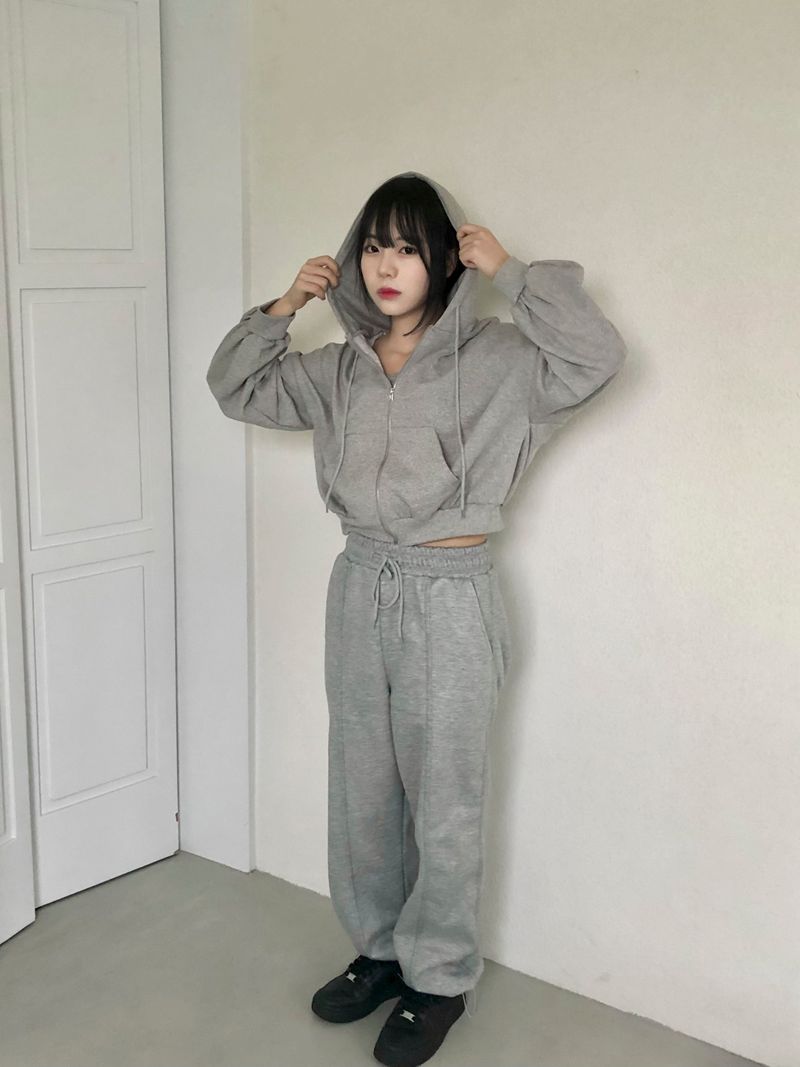 Melora hood zip-up set