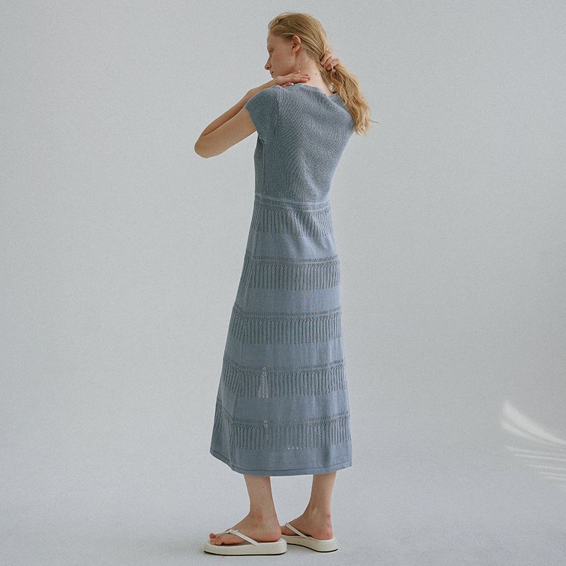Button V knit dress