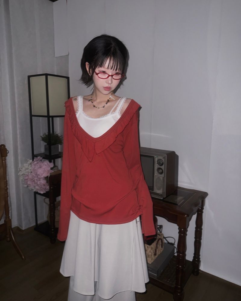 (3color) Ruffle Deep V-neck Slim Long Sleeve Tee