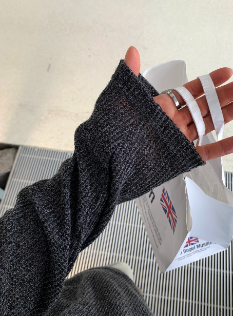 Izab Round Loose Fit Knit