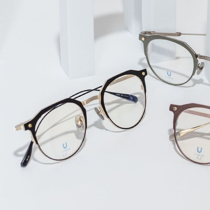 Knouun Round titanium glasses CODE. 104. B Black N Gold