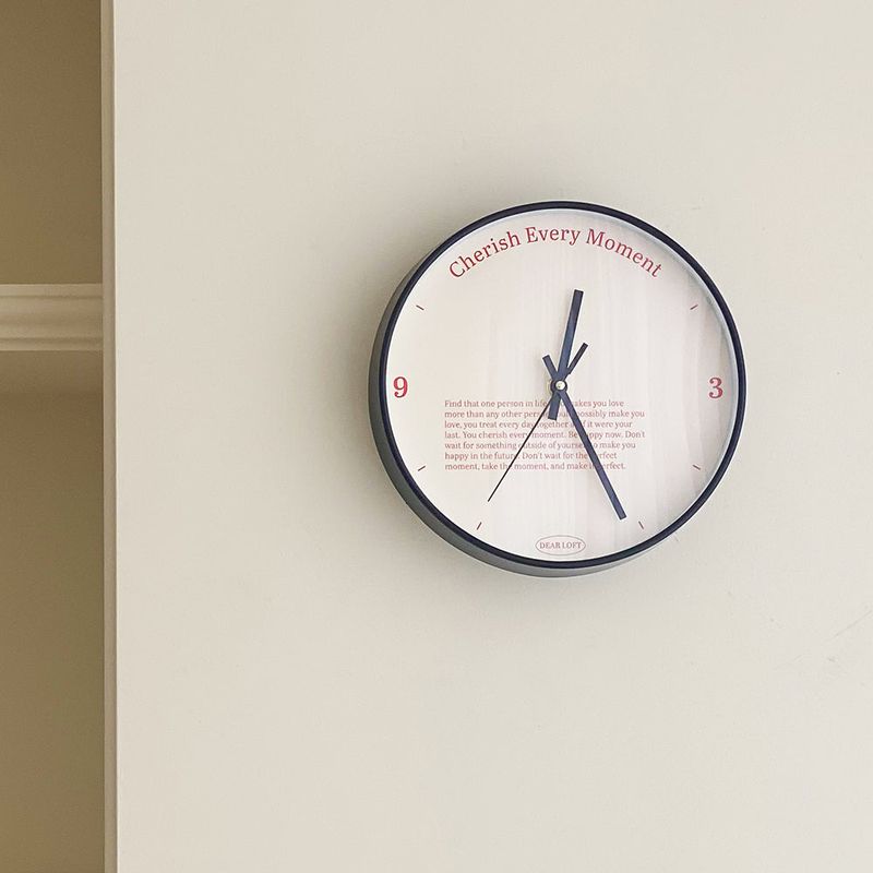 Lettering Silent Wall Clock