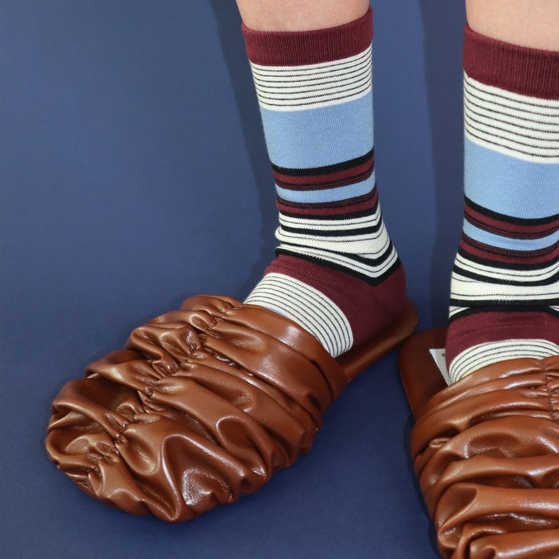 Croa Shoes (Melting Choco) Room Shoes