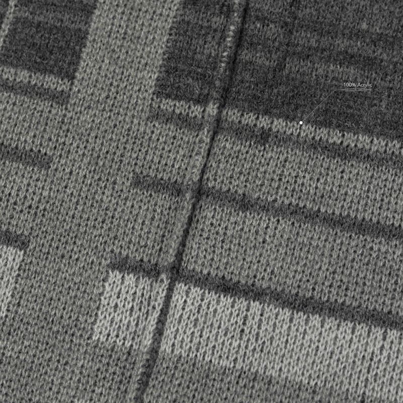 “8SE-01K” MEGA-type Plaid Knit Sweater