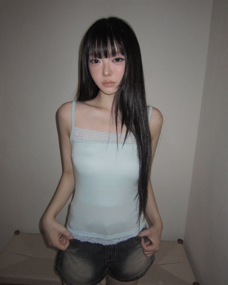 Theple Lace Strap Sleeveless Top