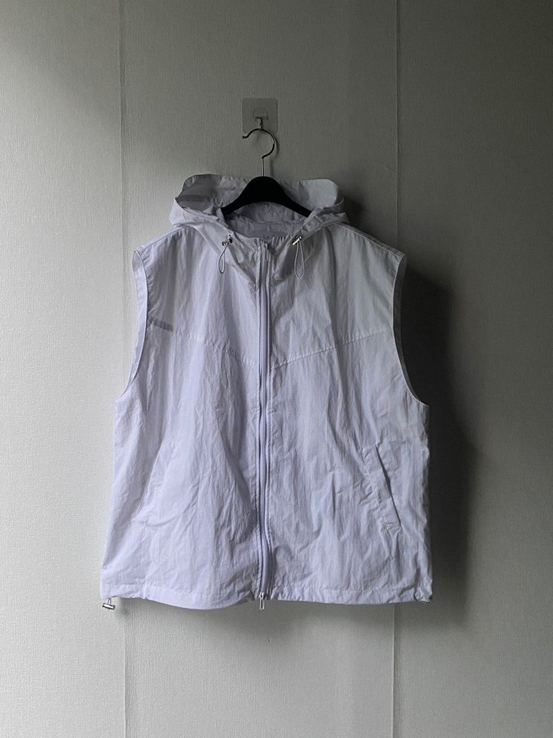 Cap Hooded Nylon Vest 4C