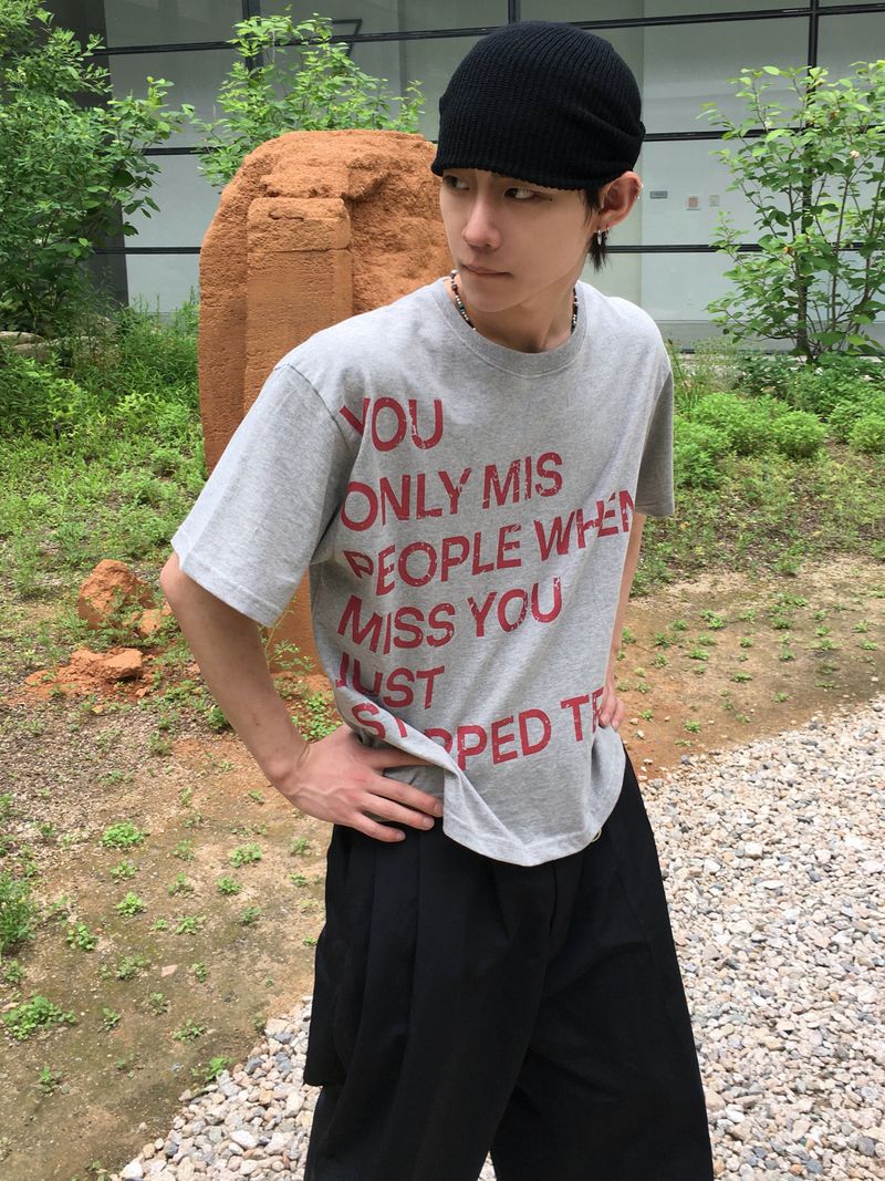 Trying Lettering Crop Short Sleeve T-shirt 4C