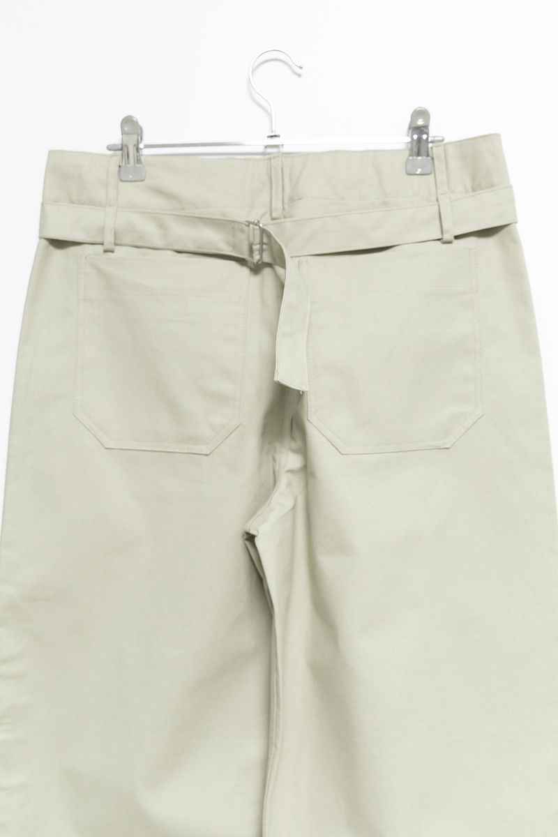 back buckle beige pants