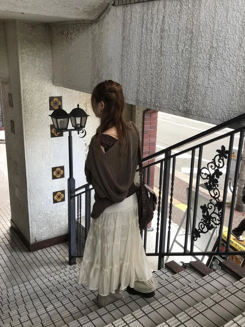oka off-shoulder hoodie