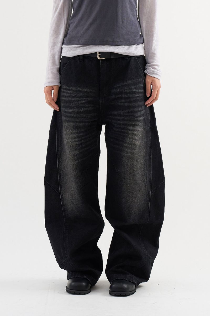Raucohouse（ラウコハウス）の「Dart Curved Denim Pants（Pants）」