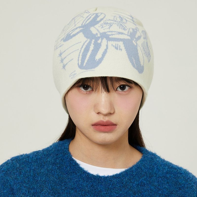 Magic balloon dog beanie