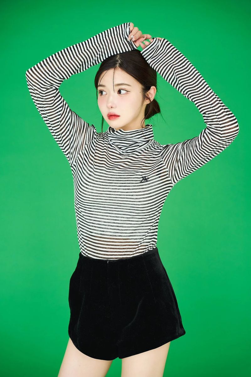 made of silk（メイドオブシルク）の「ロングスリーブハイネックボーダーTシャツ / Long sleeve high neck border TEE（Tops）」