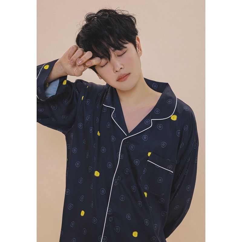 HOLYNUMBER7 X CHOI BYUNGCHAN CHICK GRAPHICS PAJAMAS SET