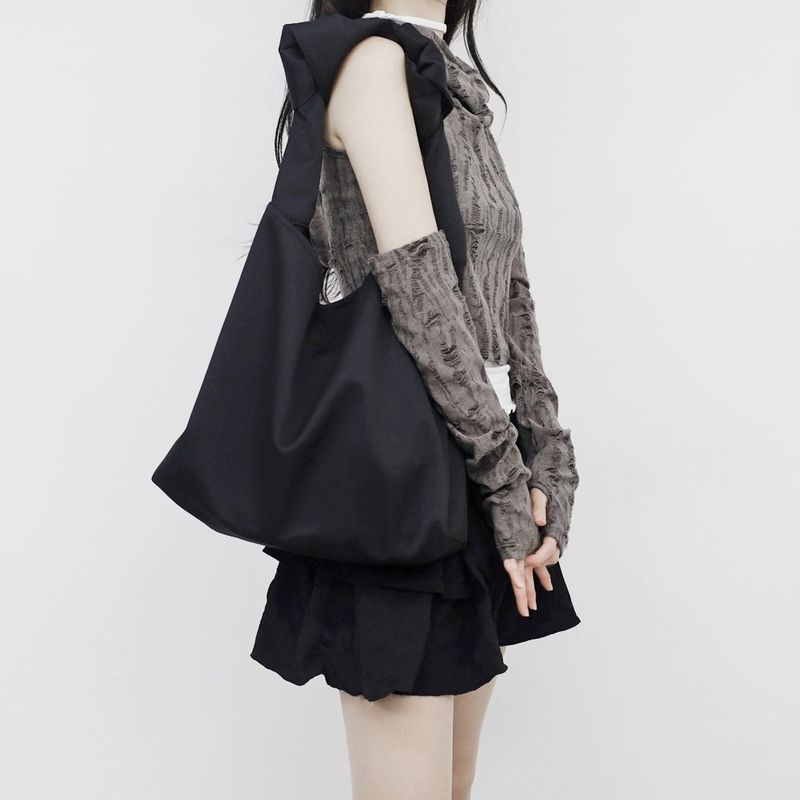 Bay Strap Shoulder Bag