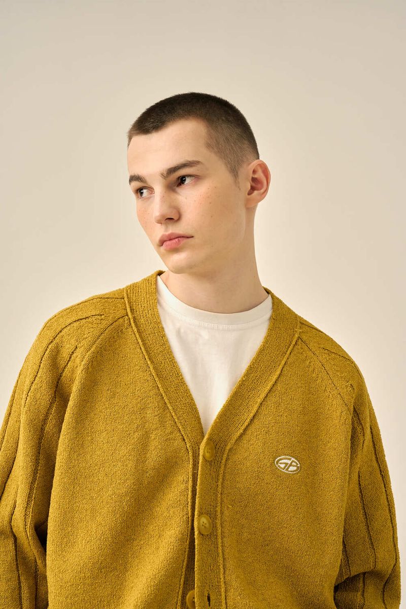 RAGLAN PATTERN BOOKLE CARDIGAN - OLIVE