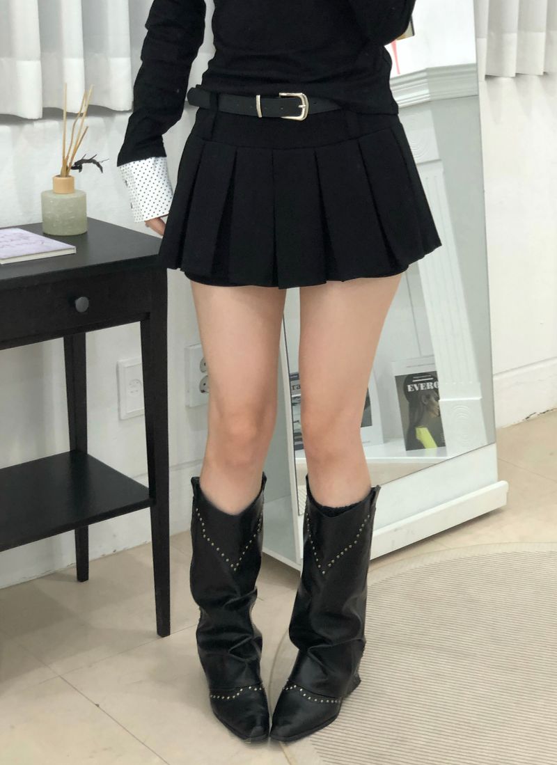 Belt Two-buckle Mini Skirt Pants