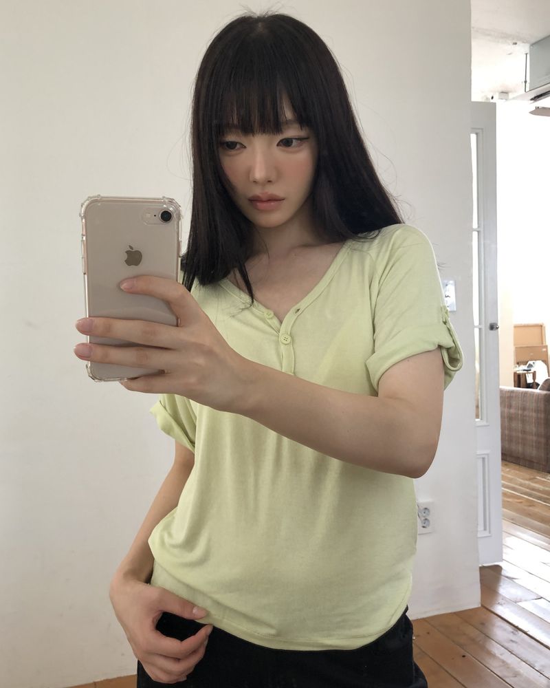 WONDER WONDER（ワンダーワンダー）の「Yuden Roll-Up Short Sleeve T-Shirt（Tops）」