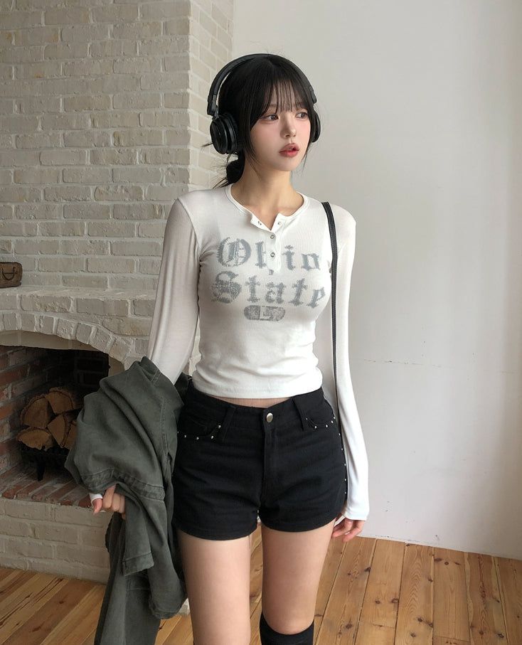 ULAN(ユレン)の「State Crack Lettering Button Long Sleeve(Tops)」