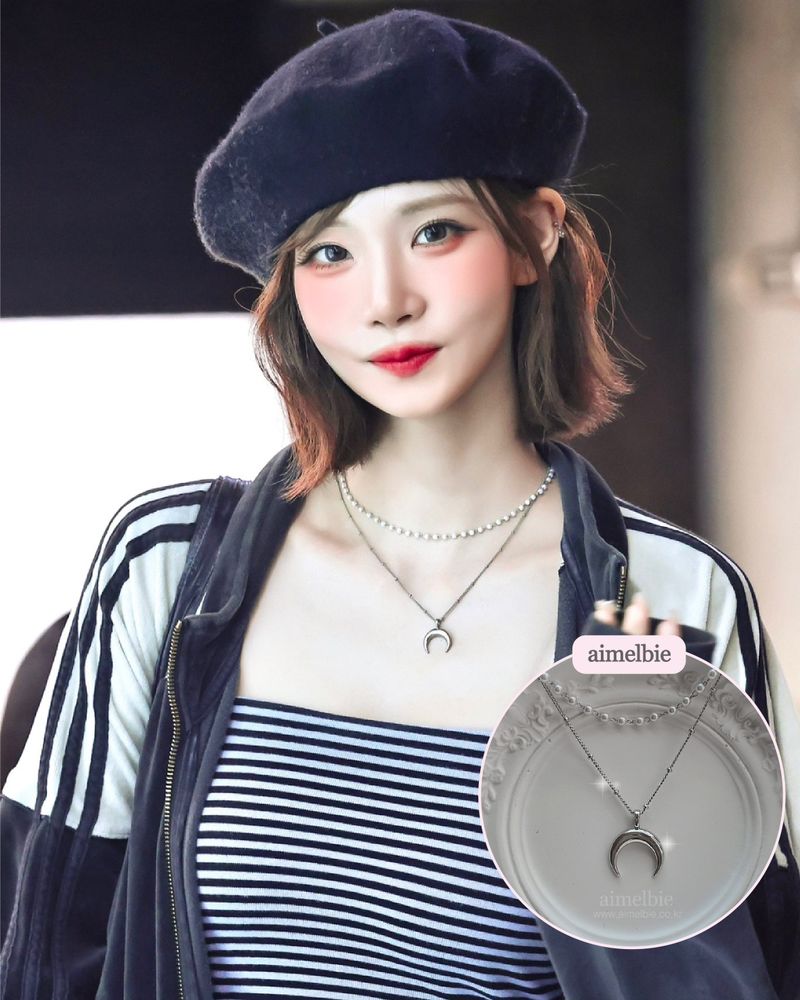 [Anti-tarnish/IDLE Shuhua Necklace] Upside Down Crescent Moon Pearl Layered Necklace - Silver