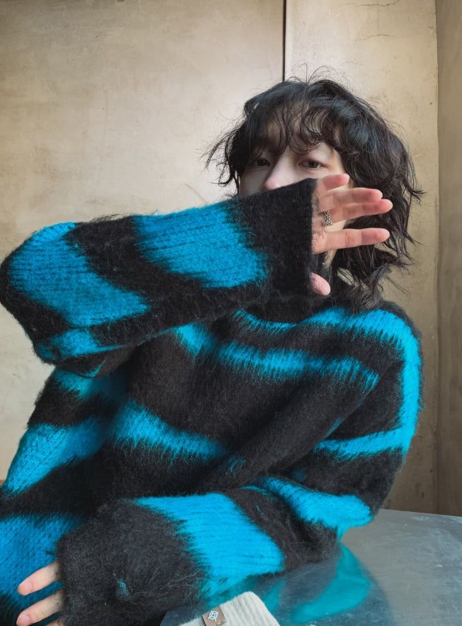 Snake Mohair Round Knit