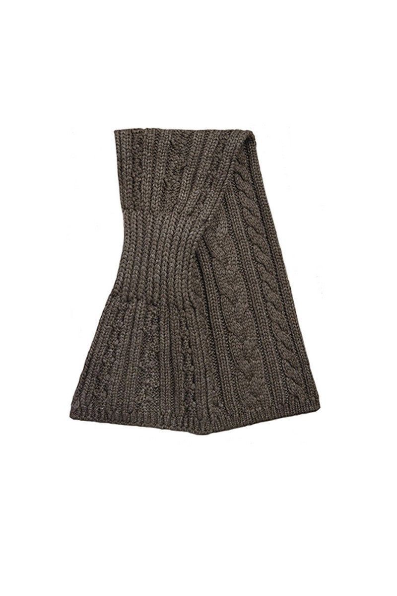 JCAESAR(ジュリウス・シーザー)の「Merino Cable Knit Scarf(Fashion Accessories)」