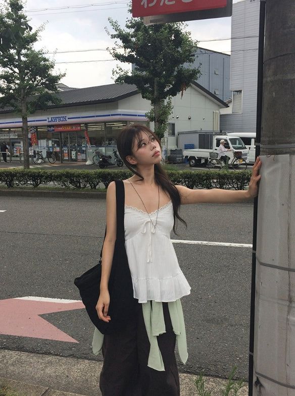 Robit Lace Flare Frill Sleeveless Blouse