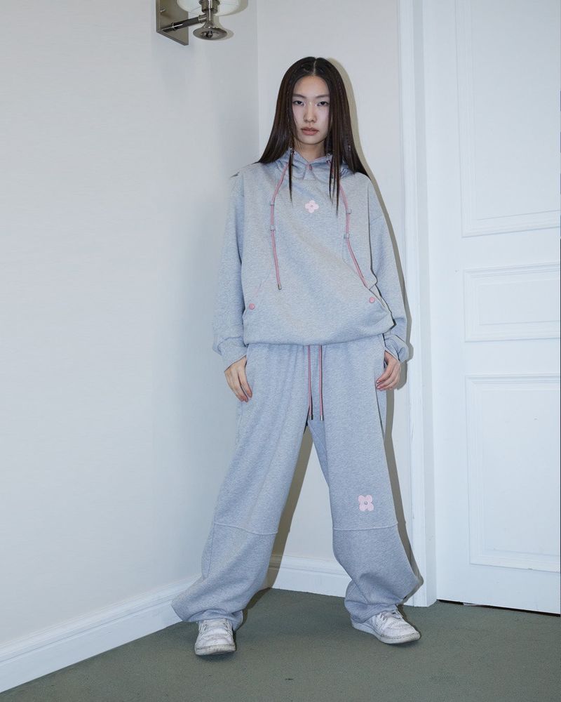 Fazed（フェイズド）の「Snap curve sewat pants / gray（Pants）」
