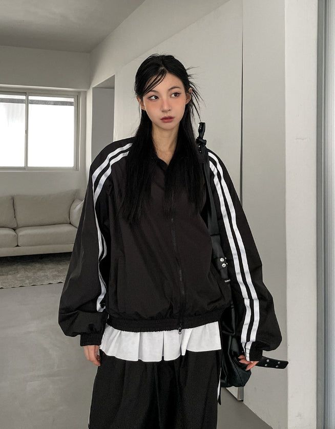Tudi Diagonal Track Nylon Wind Jumper