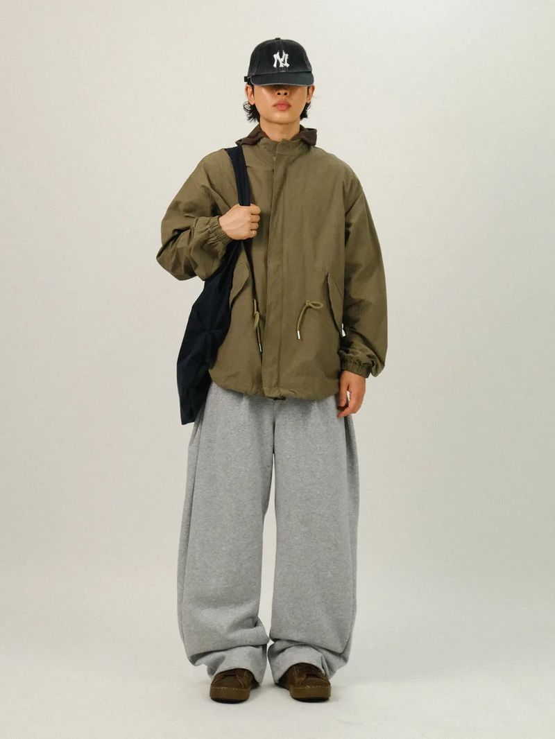 EA String Two-Way Short Field Jacket