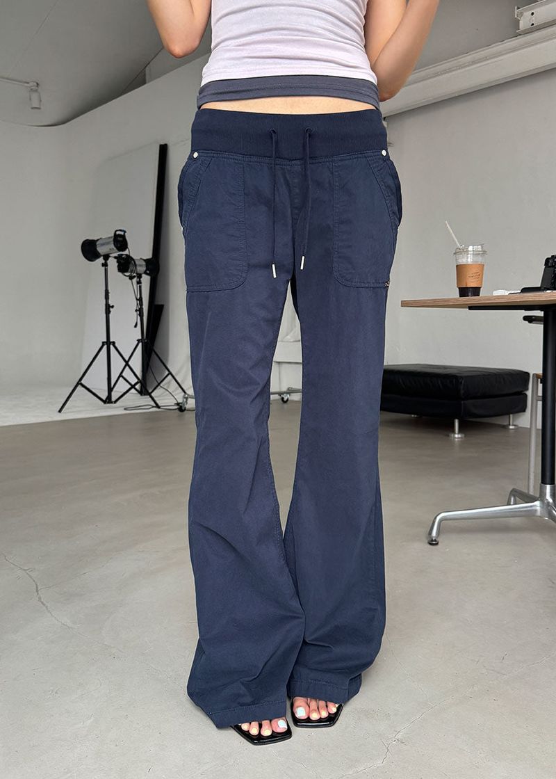 eon（イオエン）の「SOFT RIB BOOTS CUT PANTS（Pants）」