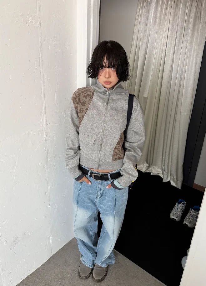 FLOWER PANEL HIGH-NECK JUMPER