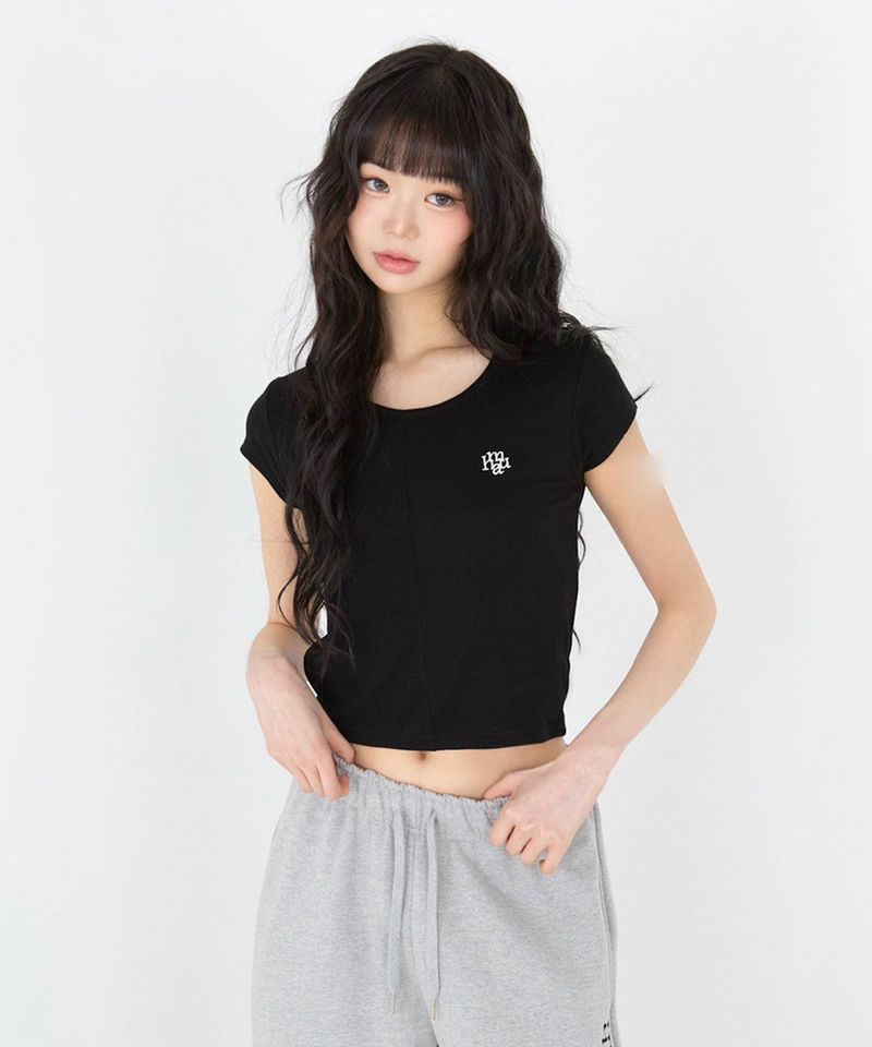 muahmuah（ムアムア）の「ステッチラインクロップハーフTシャツ [4color]（トップス）」