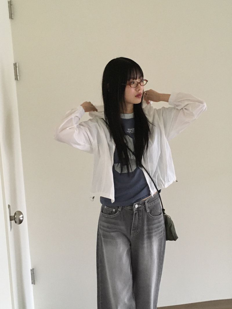 Alka cut crop hood windbreaker jumper