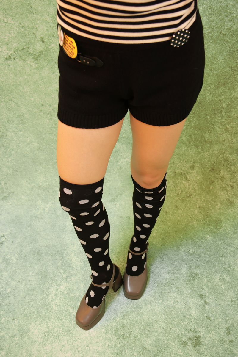 marshmallow dot socks (black)