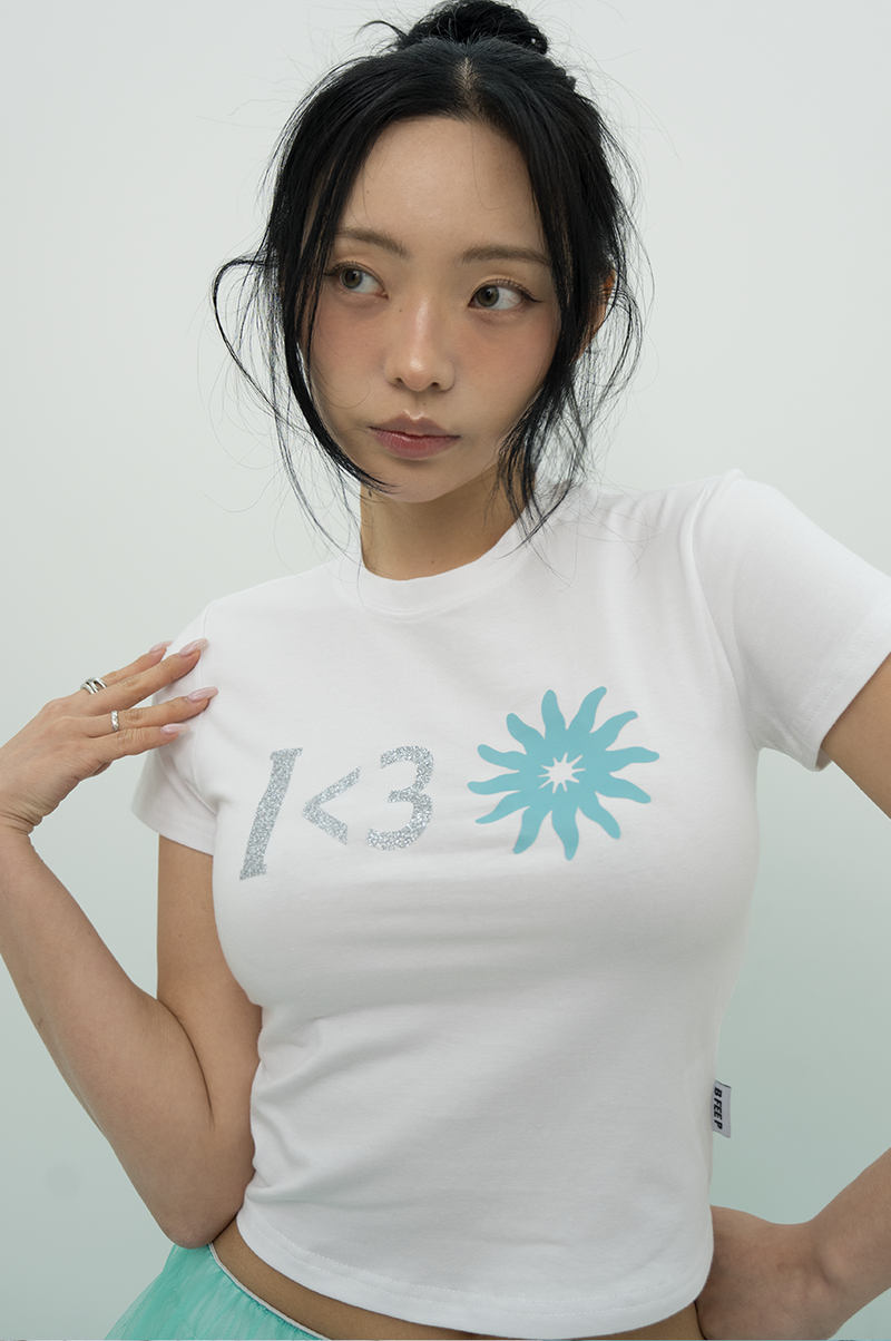 BFEEP（ビーピーピ）の「I < 3 サン Tシャツ ホワイト（トップス）」