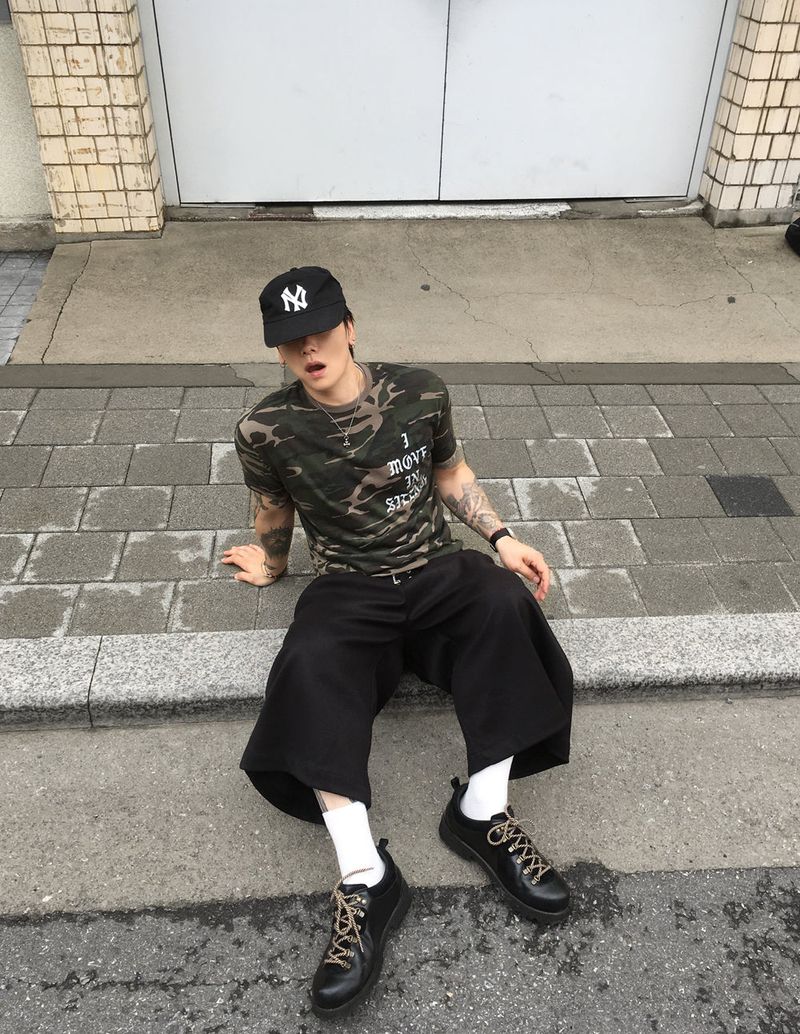 No.1811 S lettering camo half T