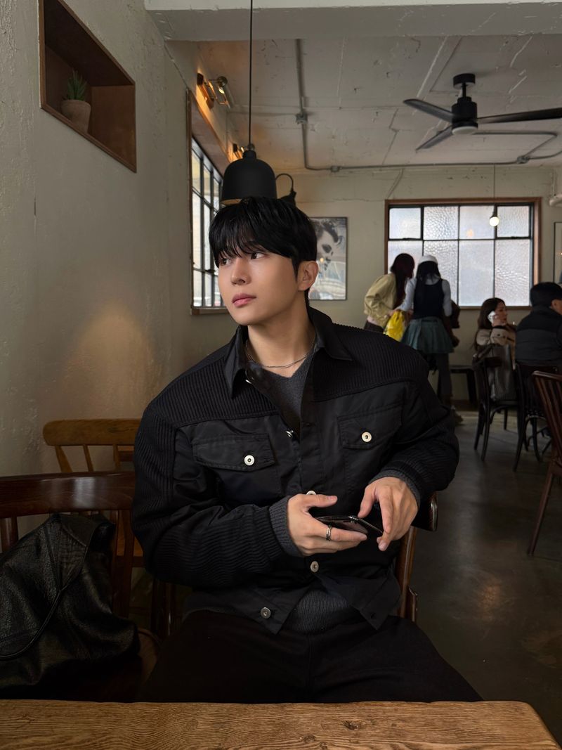 Loin trucker cropped knit jacket