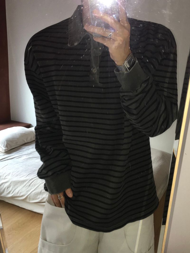 DISCERNMENT（ディサーンメント）の「Tod pigment stripe collar sleeve 3C（Tops）」