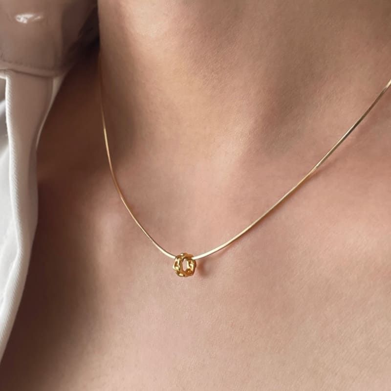weamondz（ウィアモンズ）の「シルバースネークチェーンミニリングネックレス（アクセサリー）」