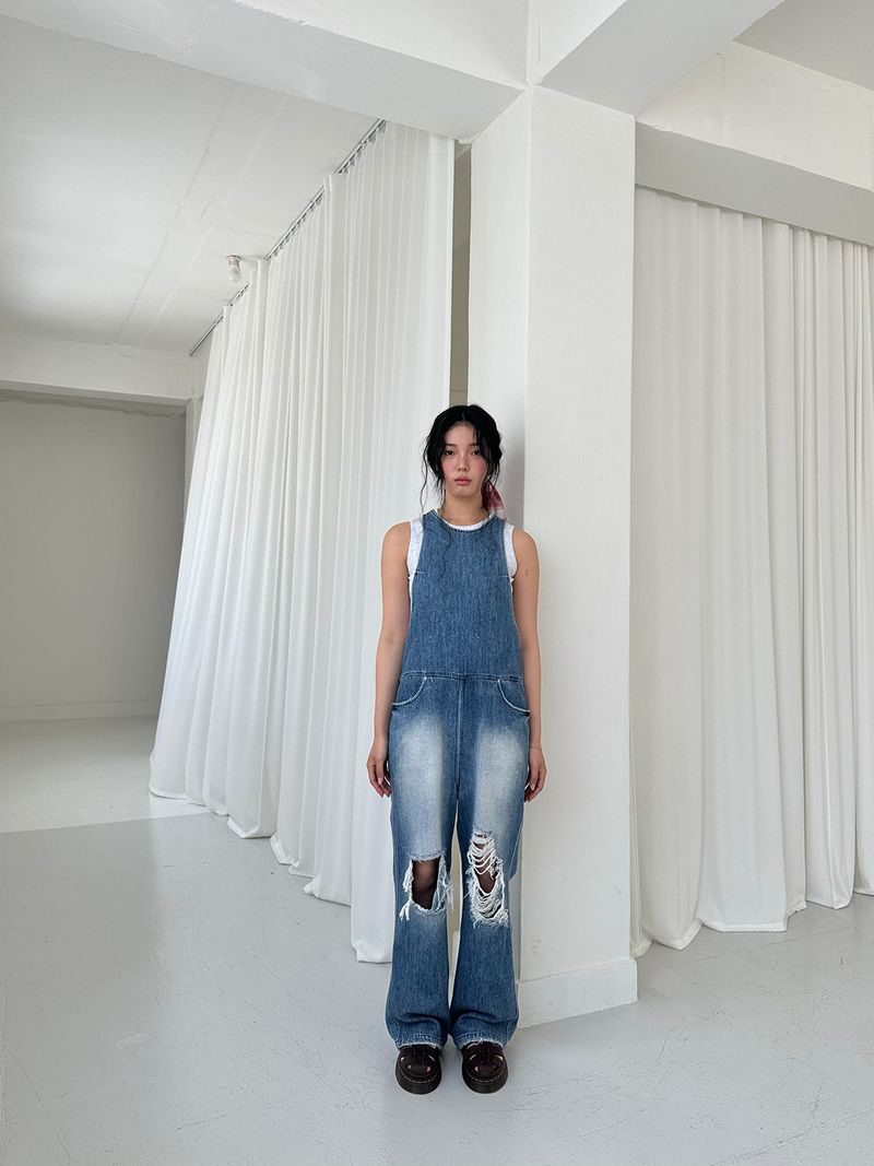 DAMAGE JUMPSUIT