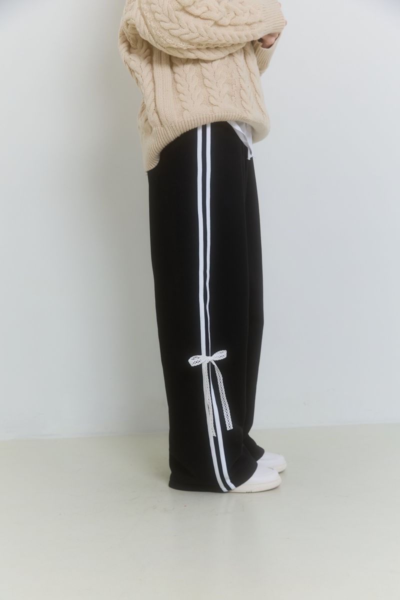 SNOWY STRIDE TRACK PANTS