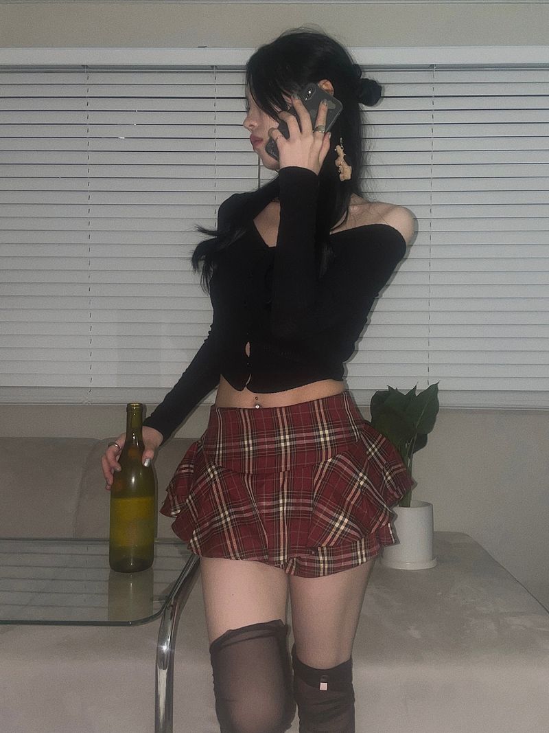 Frill checker skirt pants